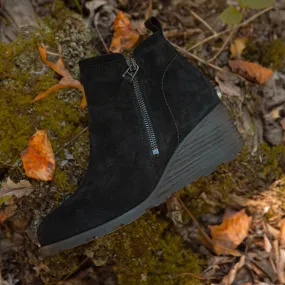 STORY in BLACK Wedge Ankle Boots